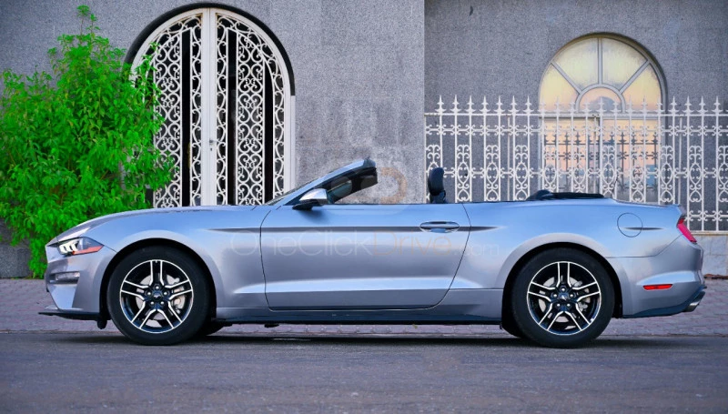 Silver Ford Mustang EcoBoost Convertible V4 2020 for rent in Dubai 2